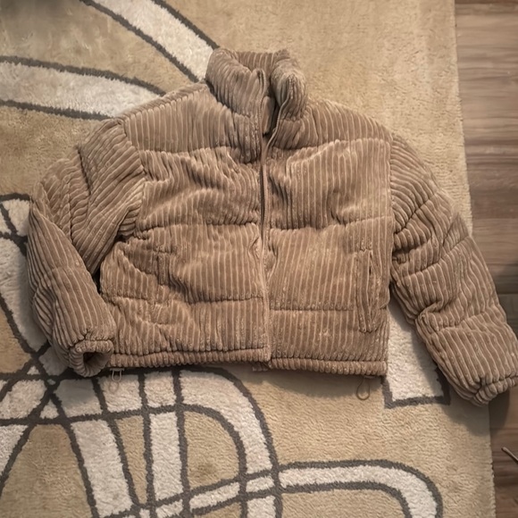 Forever 21 Jackets & Blazers - Tan Corduroy Puffer Jacket size Medium